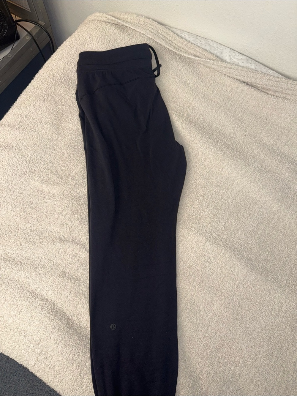 Lululemon Black Sweatpants - Picture 2 of 3